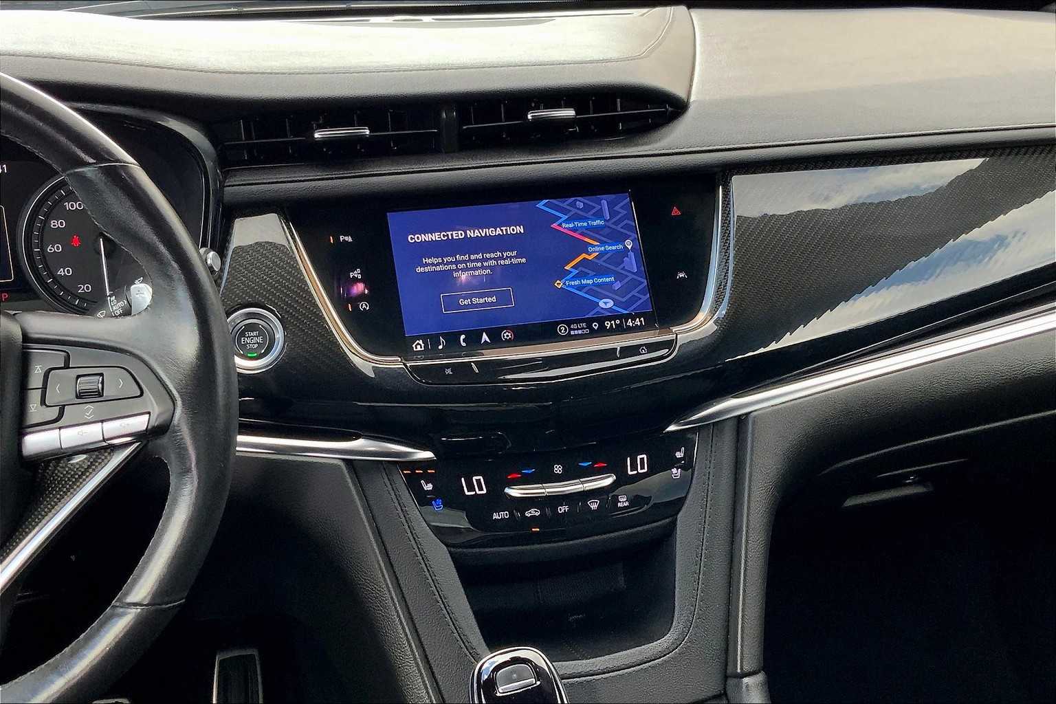 2023 Cadillac XT6 Sport photo 6