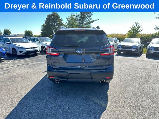 2025 Subaru Ascent Onyx Edition Touring photo 3