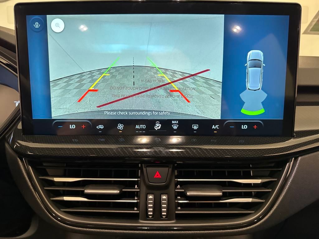 2025 Ford Escape Hybrid ST-Line photo 3