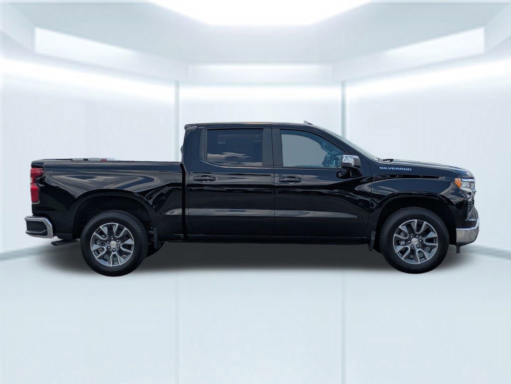 2025 Chevrolet Silverado 1500 LT photo 6