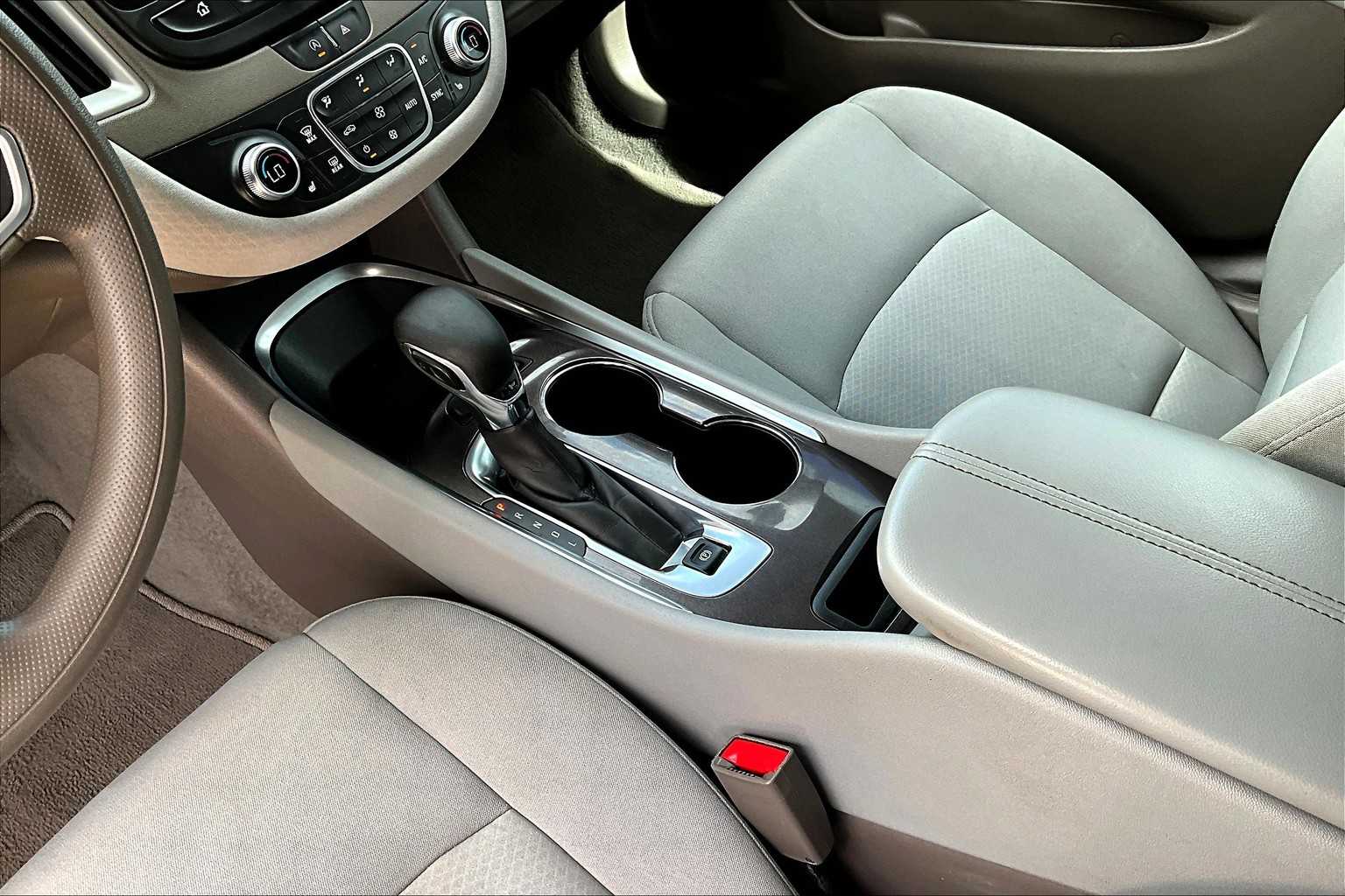 2022 Chevrolet Malibu 1LT photo 16
