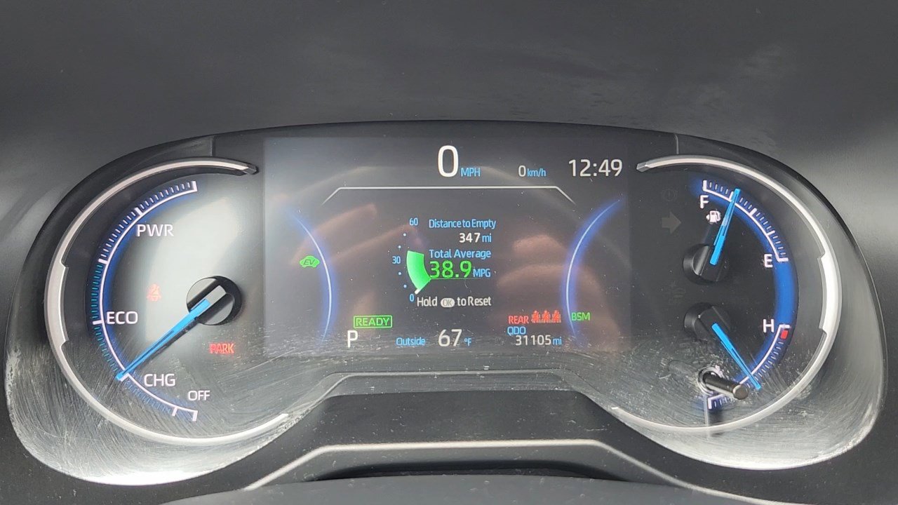 2024 Toyota RAV4 Hybrid XLE photo 4