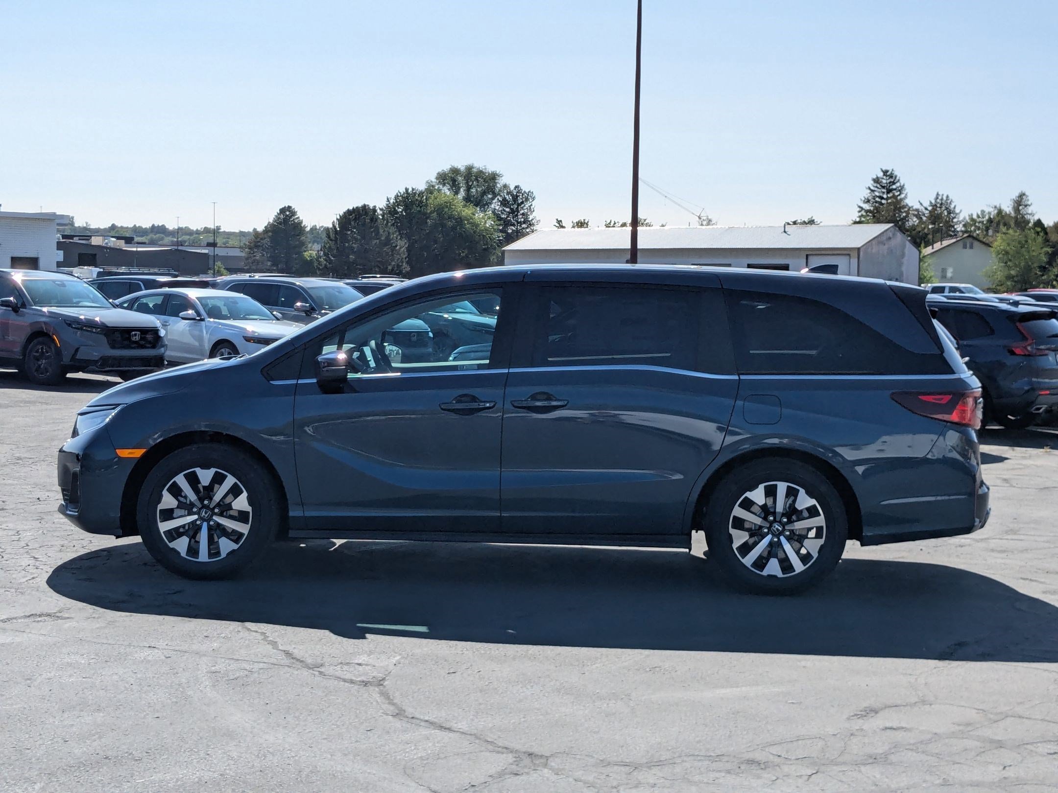 2026 Honda Odyssey EX-L photo 7