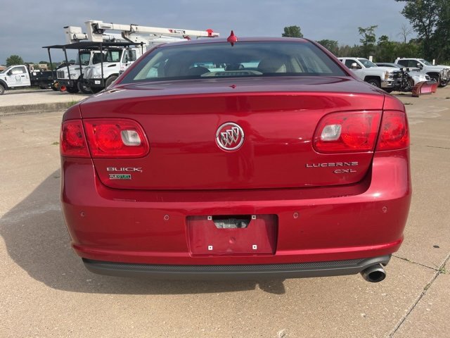 2011 Buick Lucerne CXL photo 4