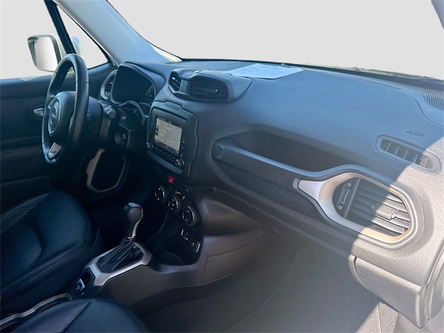 2017 Jeep Renegade Limited photo 26