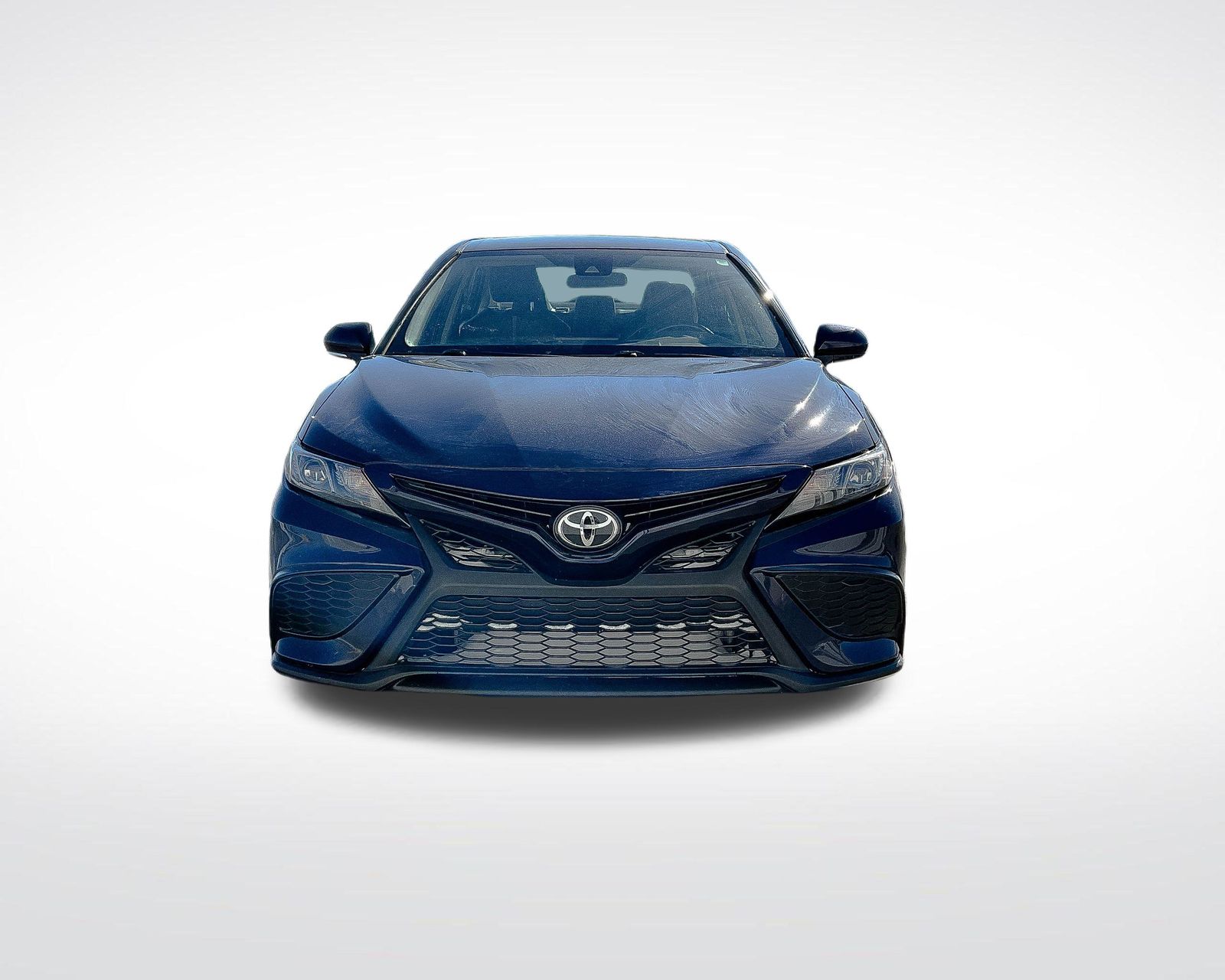 2022 Toyota Camry SE photo 2