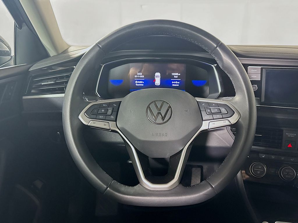 2024 Volkswagen Jetta SE photo 13