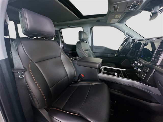 2025 Ford F-250 Lariat photo 25