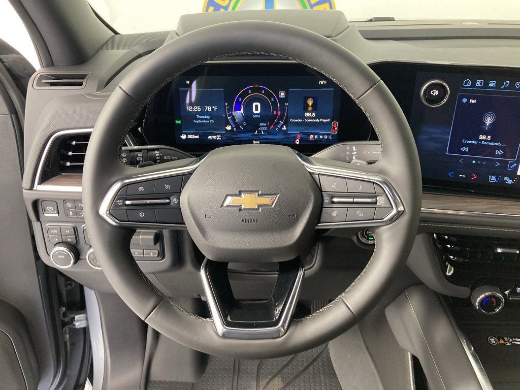 2026 Chevrolet Suburban Premier photo 2