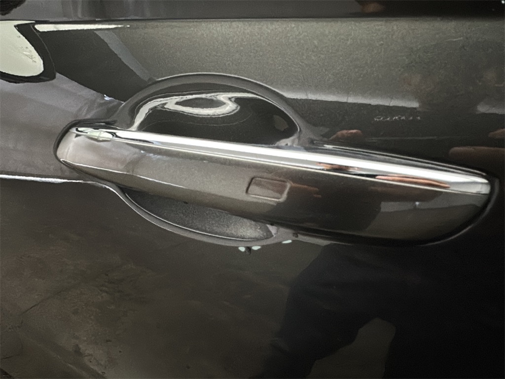 2026 Genesis GV70 2.5T Advanced photo 5