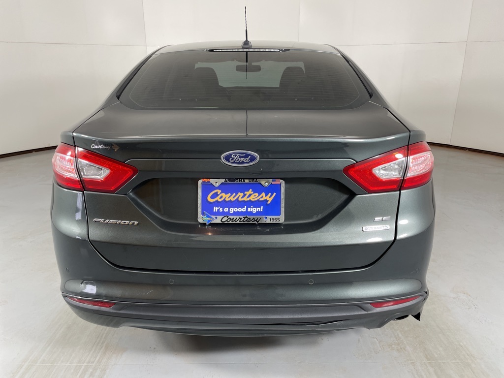 2015 Ford Fusion SE photo 7