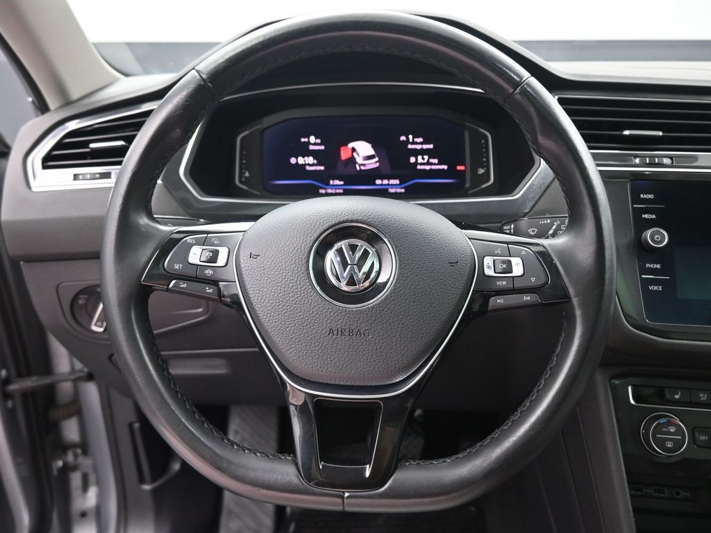 2019 Volkswagen Tiguan SEL photo 26