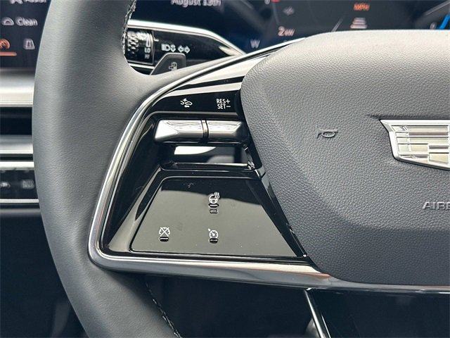 2025 Cadillac Lyriq Luxury photo 6