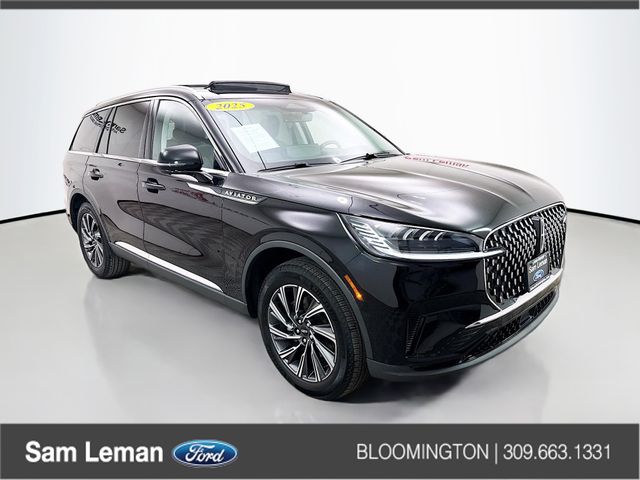 2025 Lincoln Aviator Base's photo