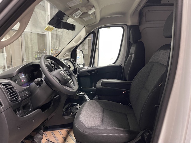 2025 Ram ProMaster 1500 photo 9