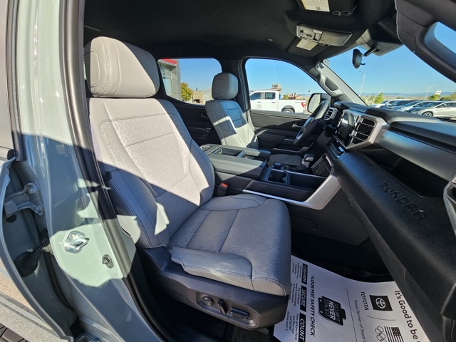 2025 Toyota Tundra SR5 photo 22