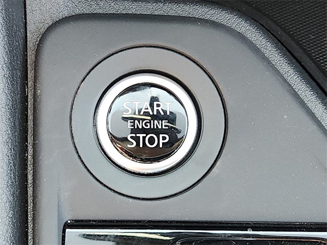 2025 Nissan Sentra S photo 11