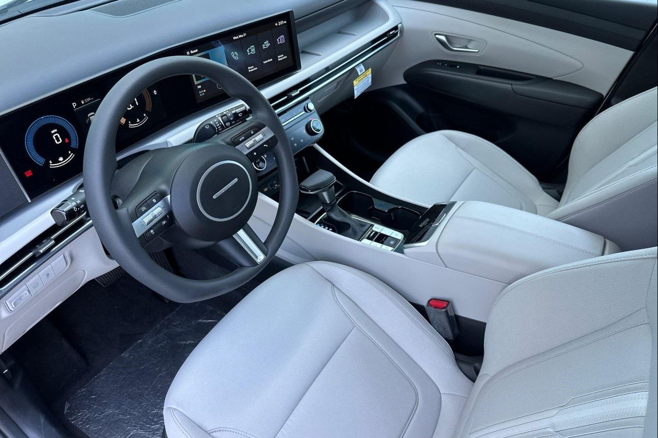 2025 Hyundai Tucson SEL Convenience photo 3