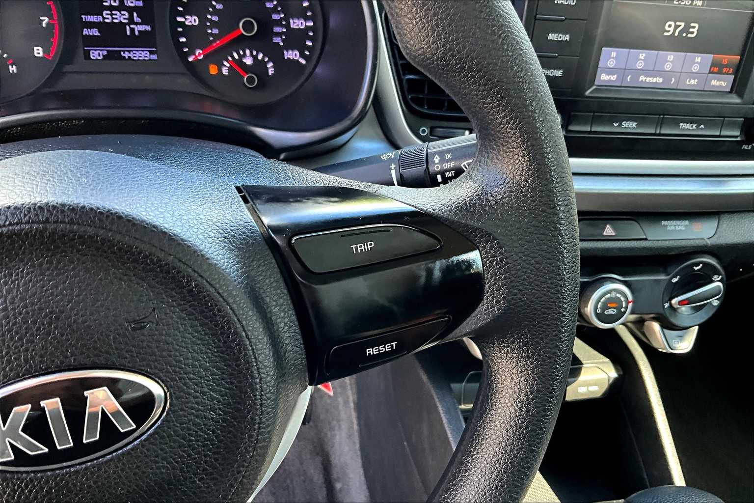 2019 Kia Rio LX photo 23