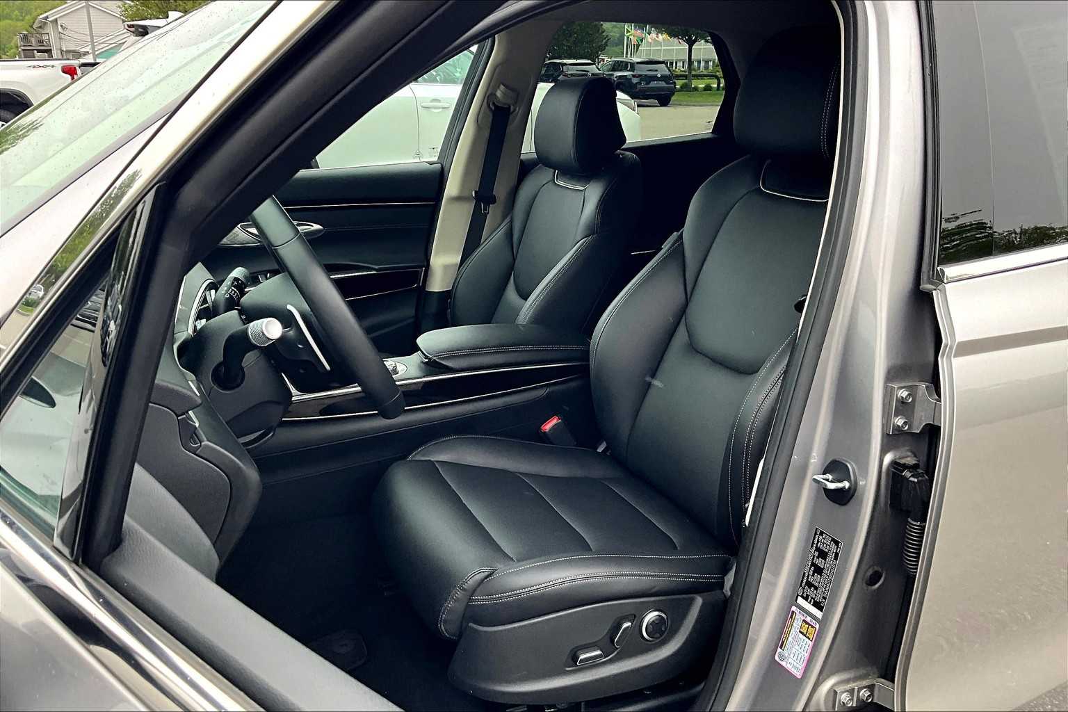 2025 Genesis GV70 Select Advanced 2.5T Sport Prestige photo 10