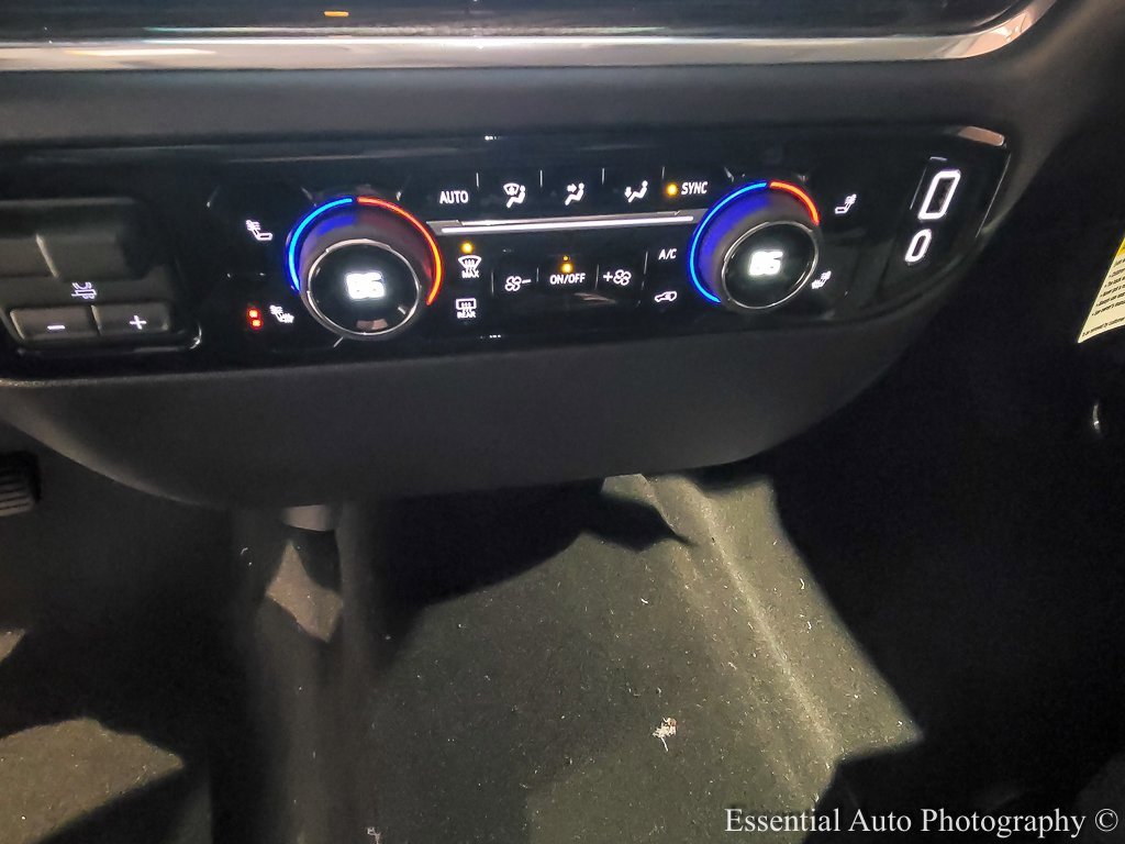 2025 CHEVROLET SILVERADO - Image 16