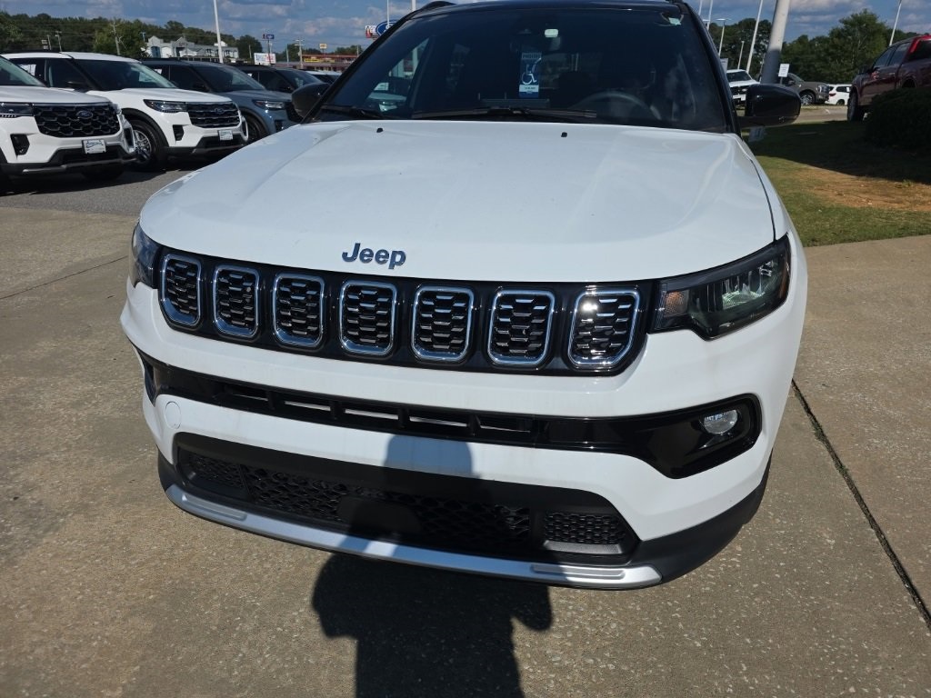 2024 Jeep Compass Limited photo 6