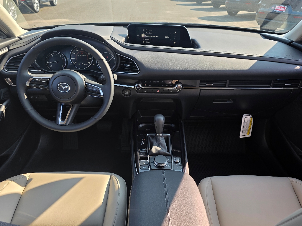 2025 Mazda CX-30 2.5 S Preferred photo 2