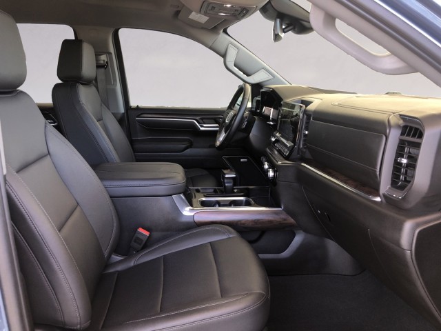 2024 Gmc Sierra 1500 SLT photo 14