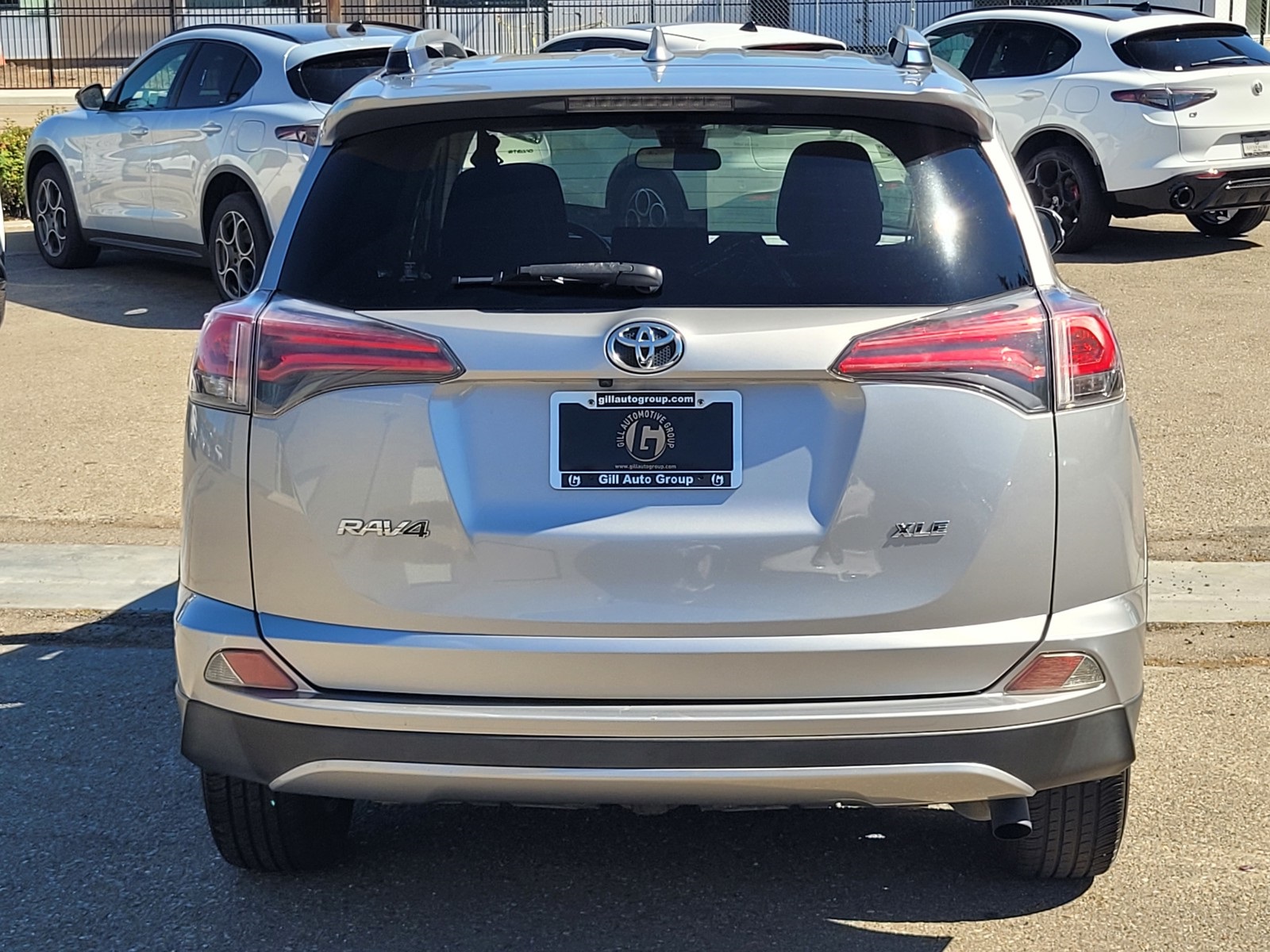 2018 Toyota RAV4 XLE photo 5