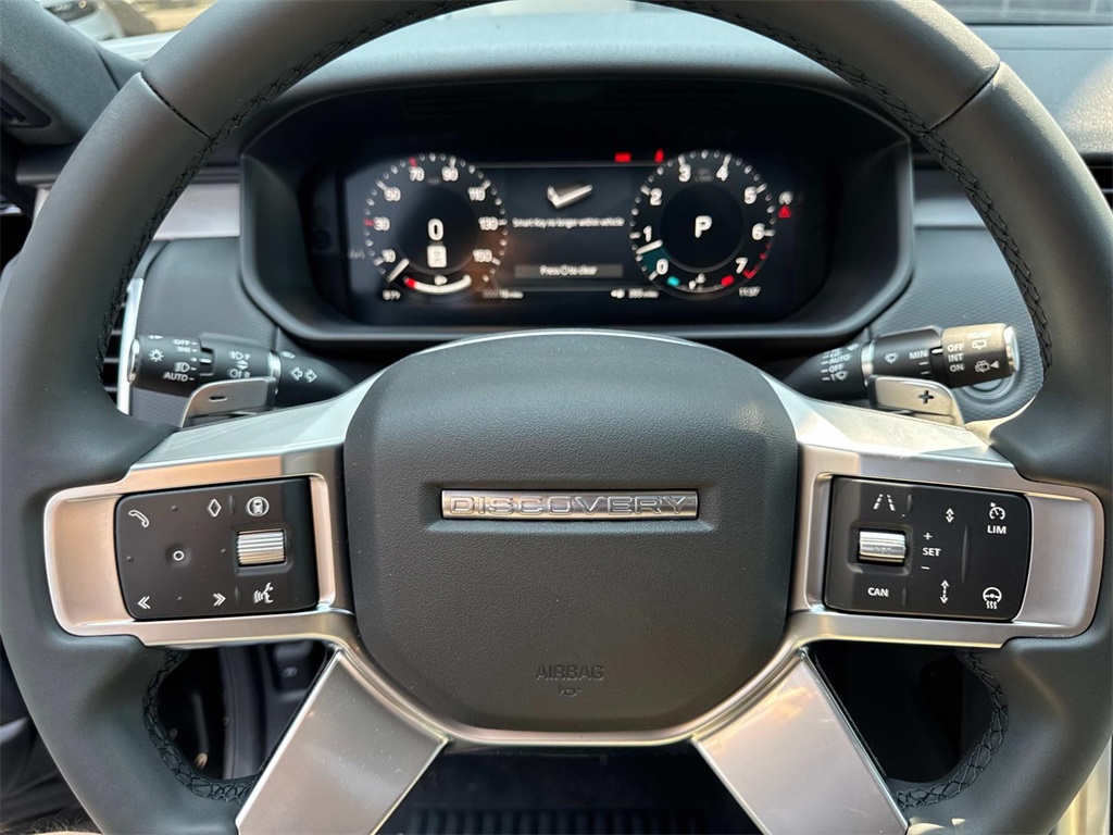 2025 Land Rover Discovery SE photo 26