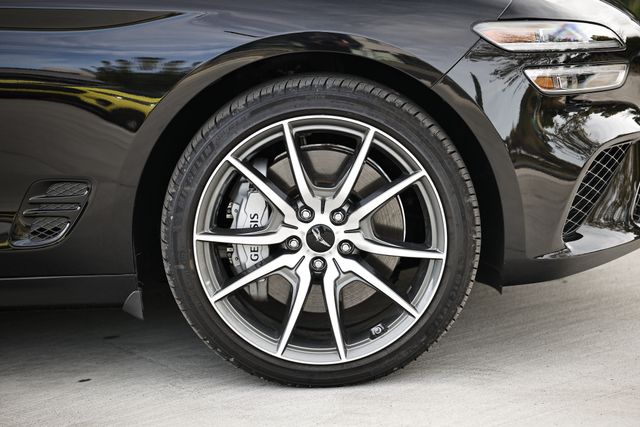 2025 Genesis G70 2.5T photo 4