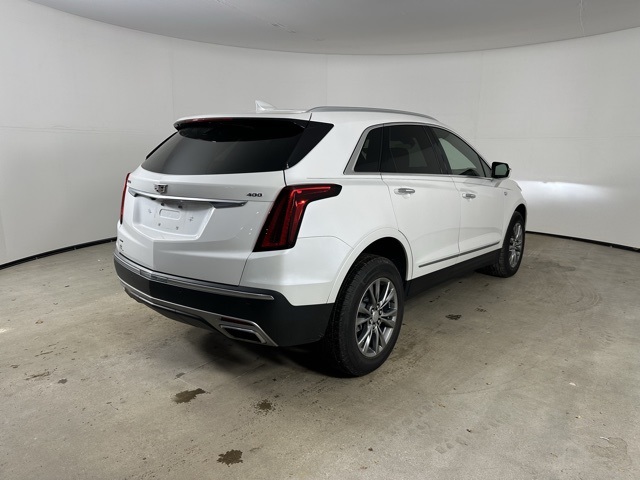 2021 Cadillac XT5 Premium Luxury photo 2