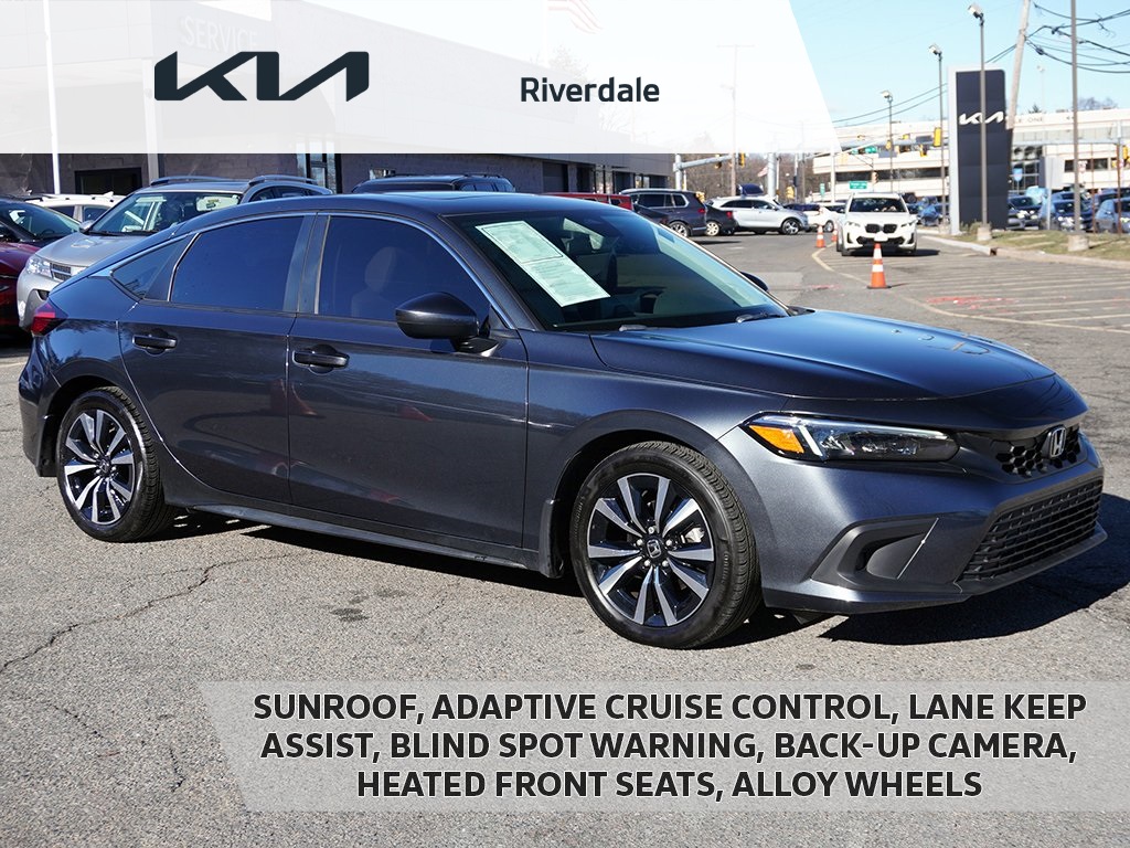 2022 Honda Civic Hatchback EX-L's photo