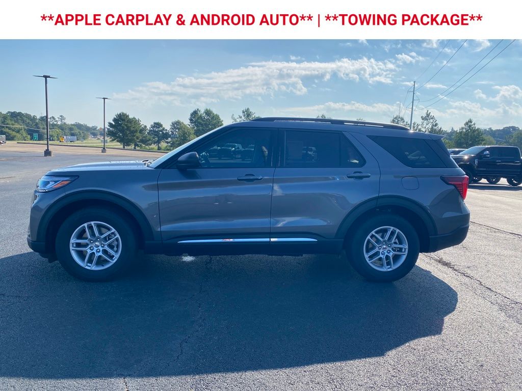 2025 Ford Explorer photo 4
