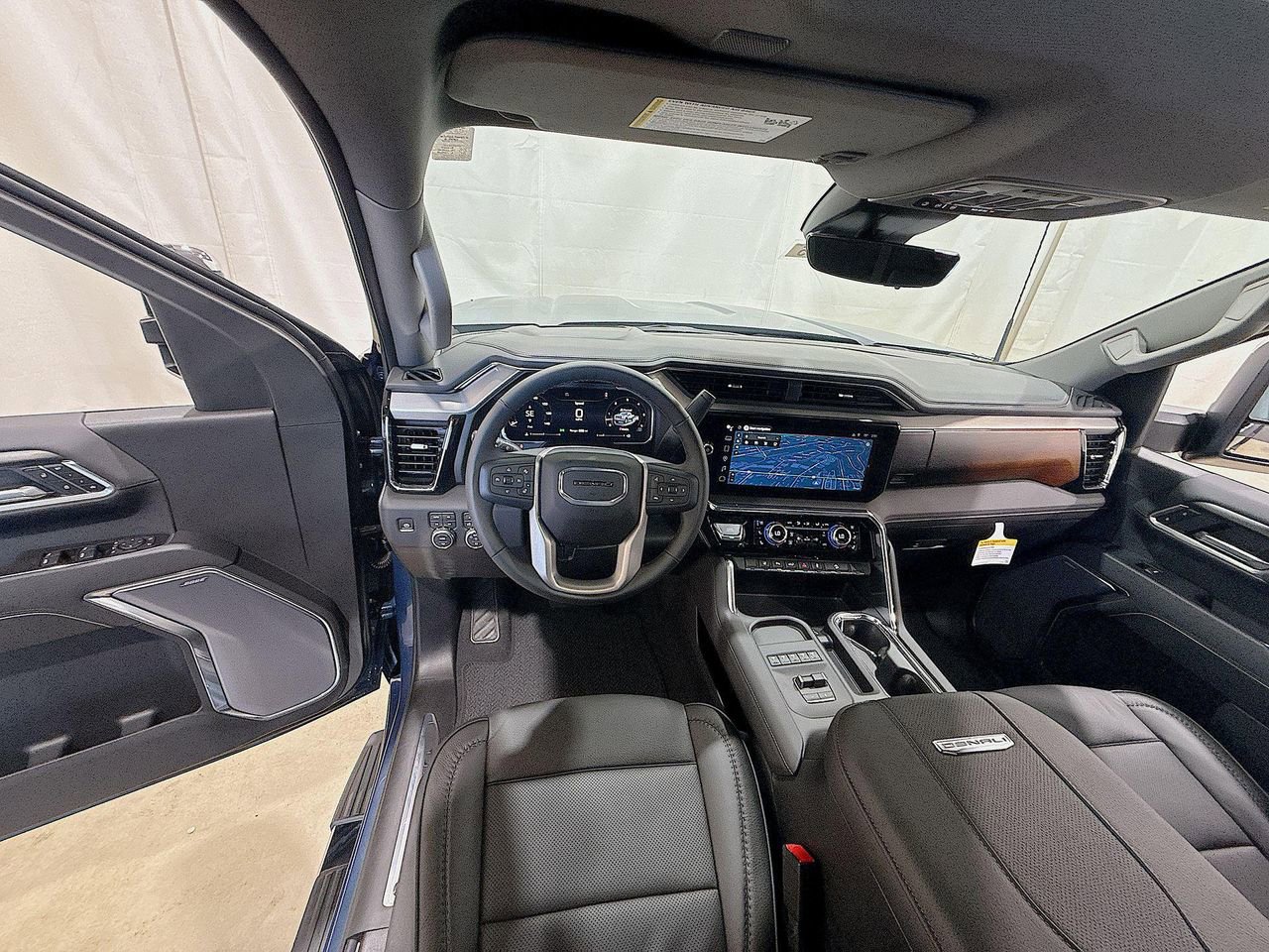 2026 Gmc Sierra 2500 HD Denali photo 19