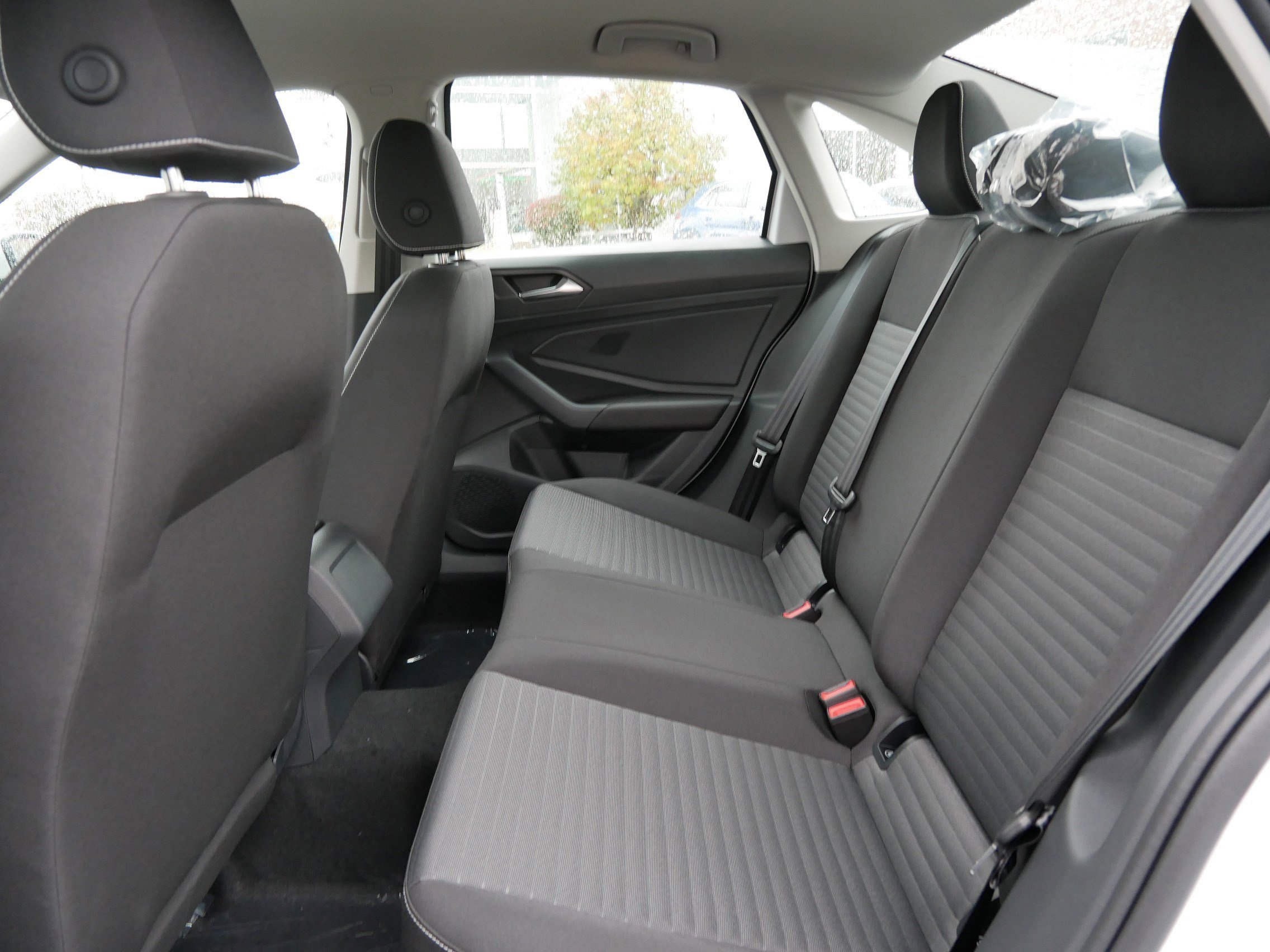 2025 Volkswagen Jetta S photo 4