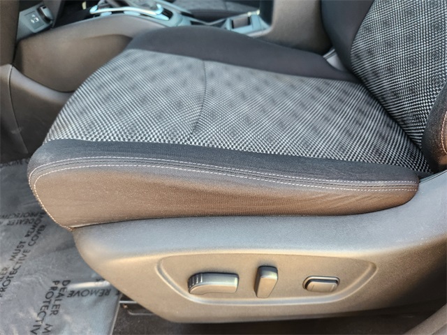 2019 Nissan Rogue Sport SV photo 25