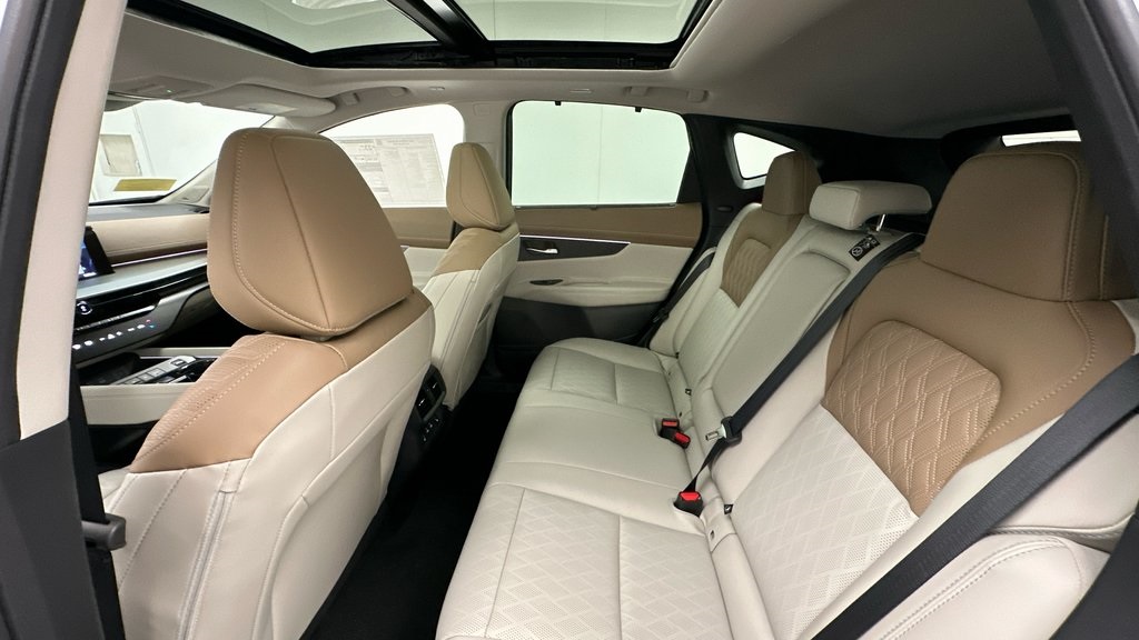 2025 Nissan Murano Platinum photo 10