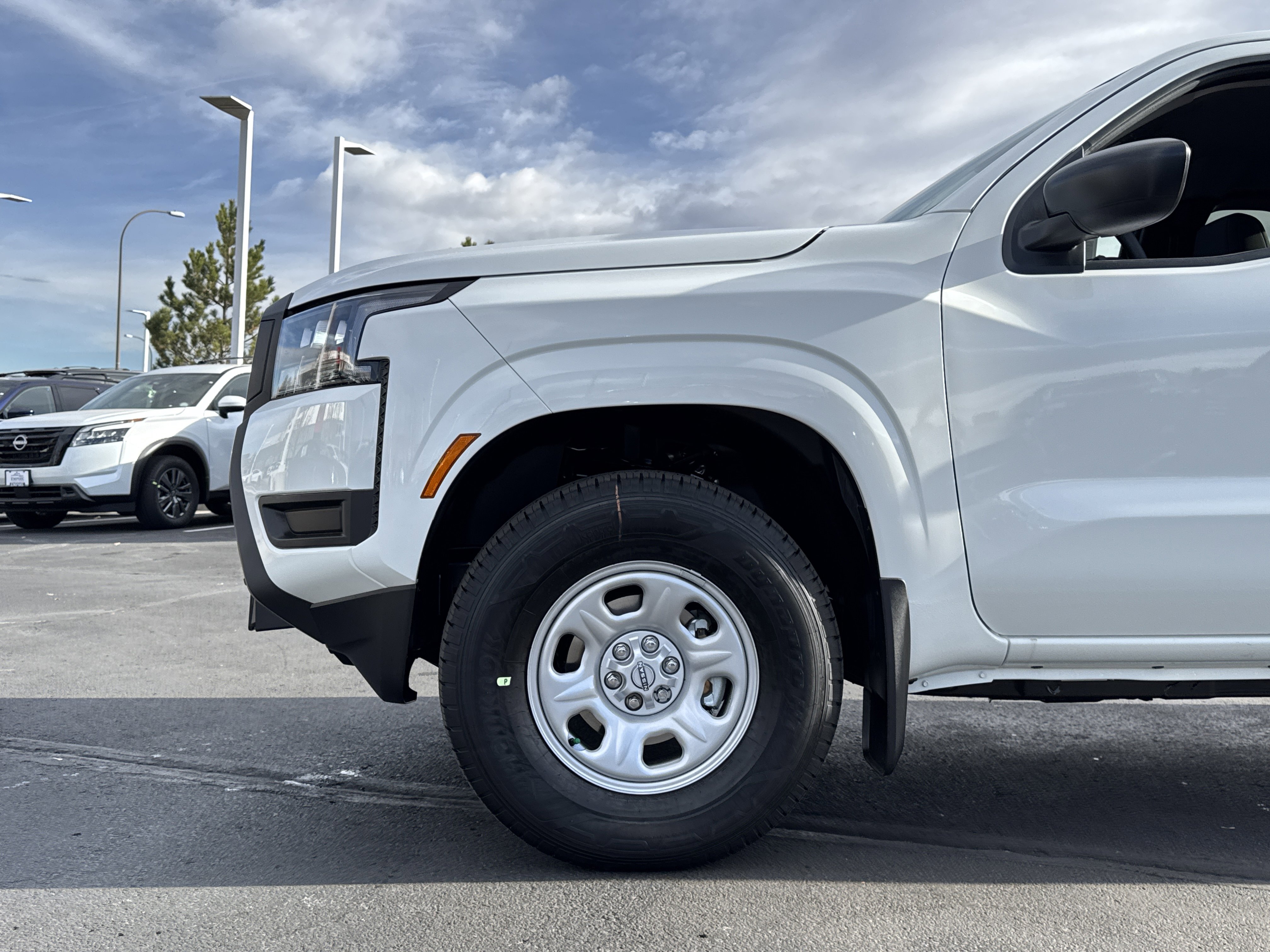 2026 Nissan Frontier S photo 3