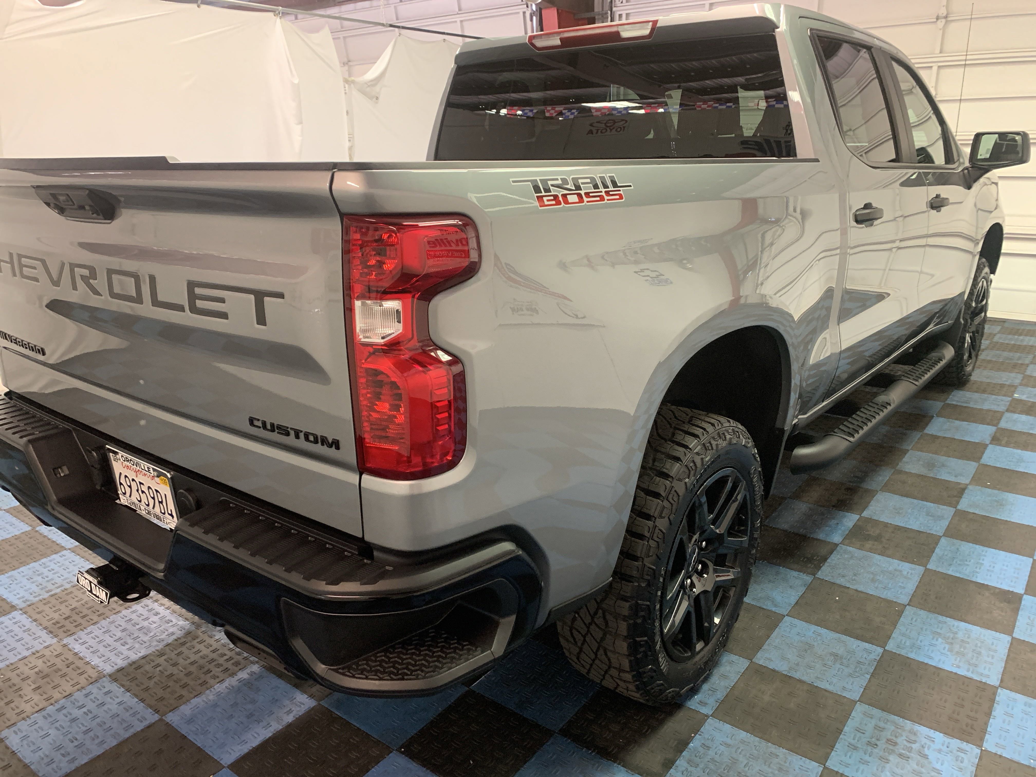 2024 Chevrolet Silverado 1500 Custom Trail Boss photo 3