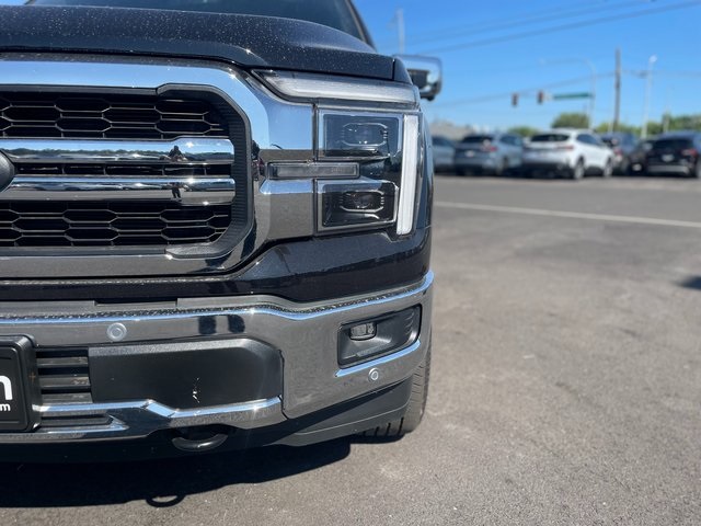 2025 Ford F-150 Lariat photo 7
