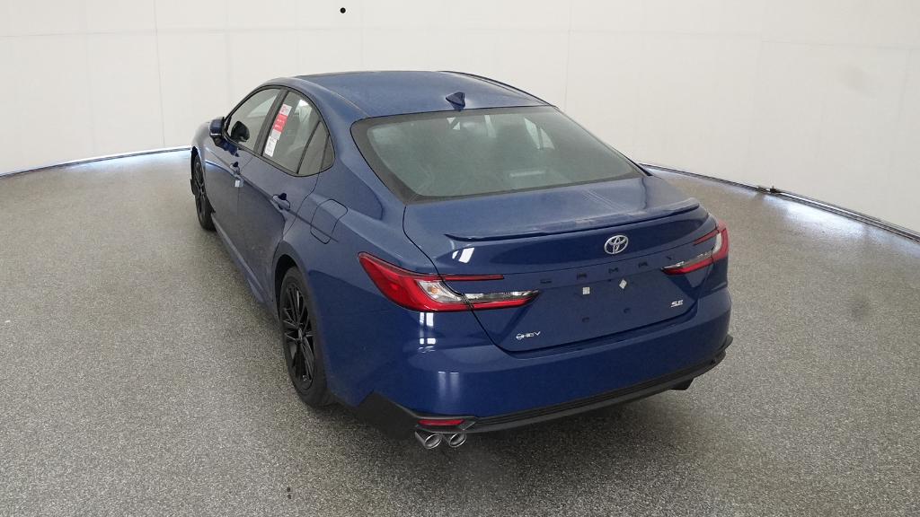 2025 Toyota Camry SE photo 16