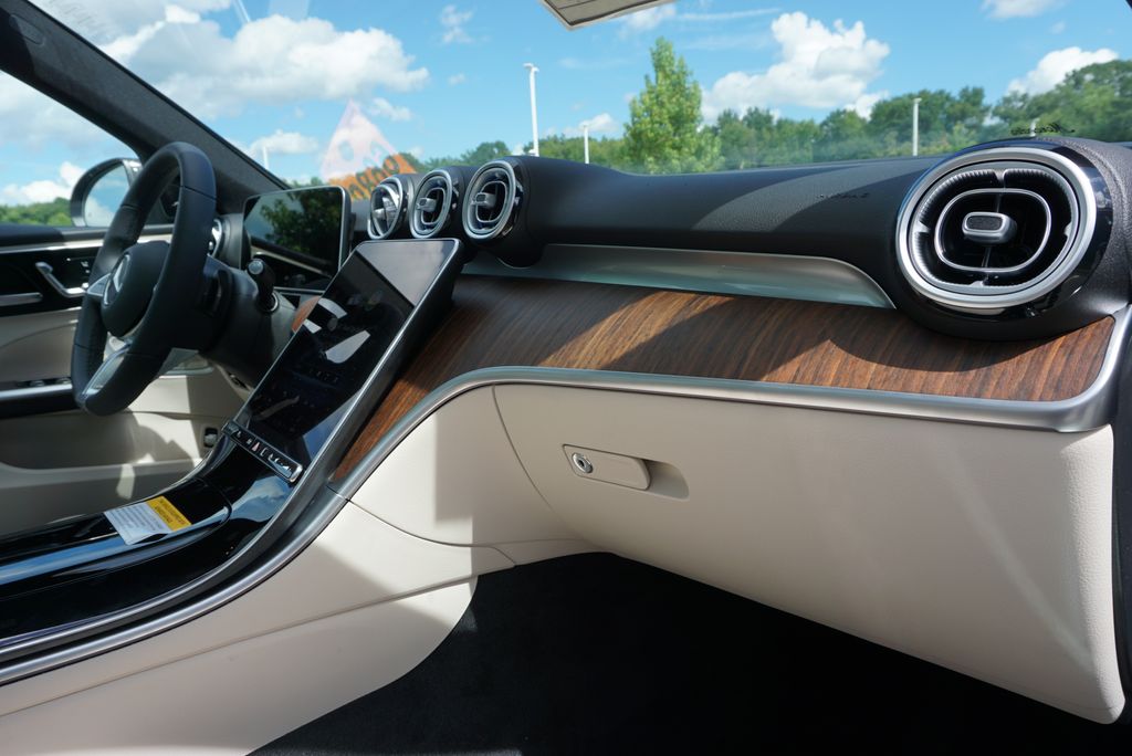 2025 Mercedes Benz C 300 4MATIC photo 60