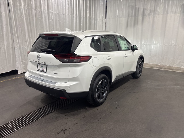 2026 Nissan Rogue SV photo 2
