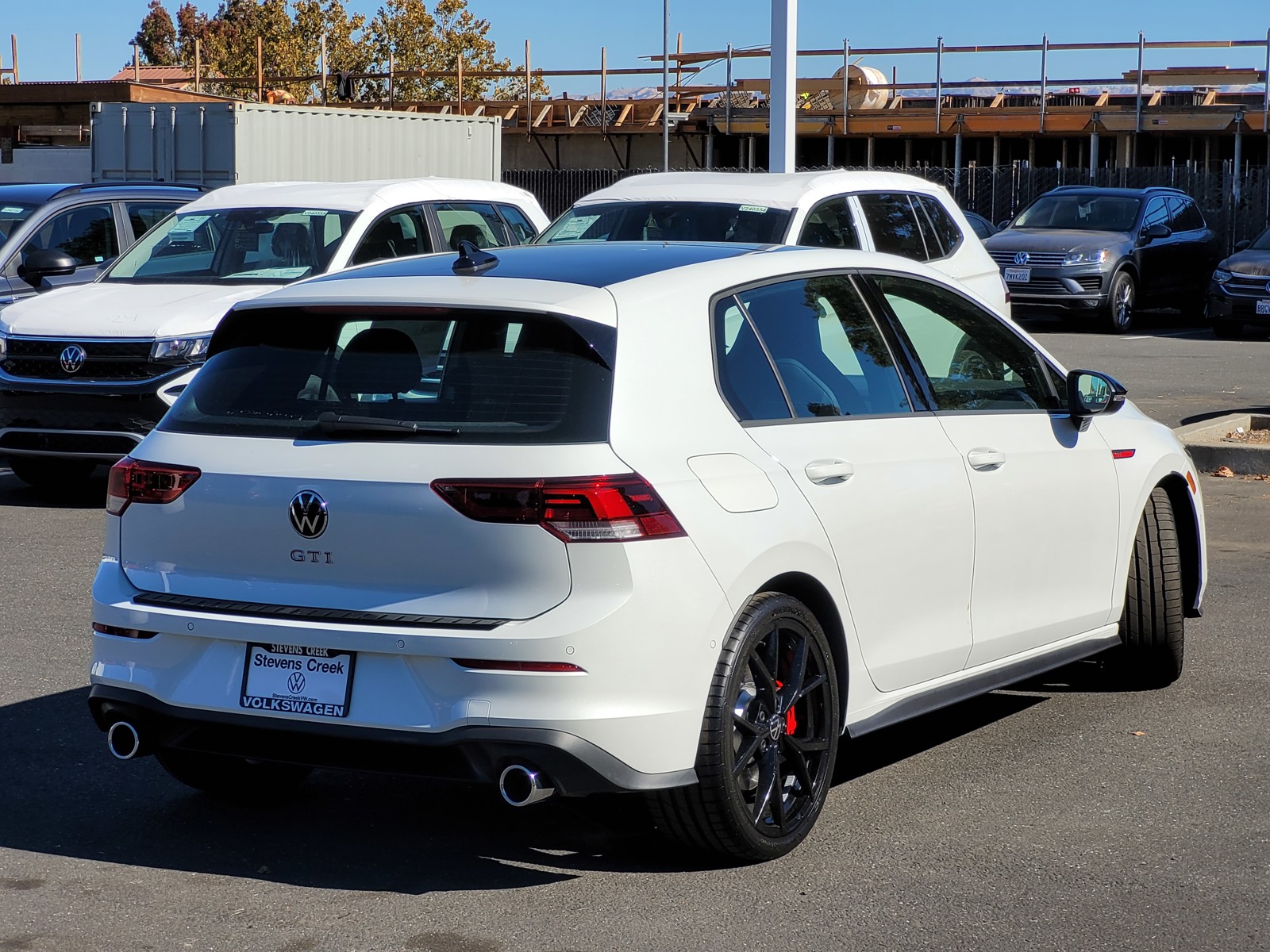 2024 Volkswagen Golf GTI 380 Autobahn photo 4