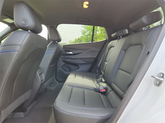 2025 Buick Envista ST photo 9