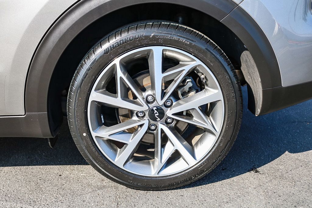 2022 Kia Niro Touring Special Edition photo 8