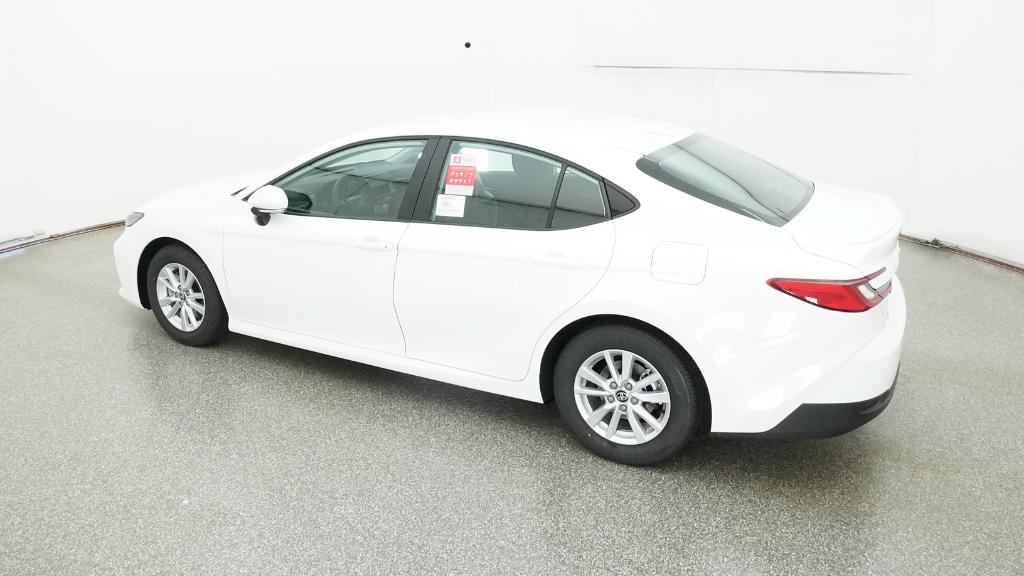 2025 Toyota Camry LE photo 12