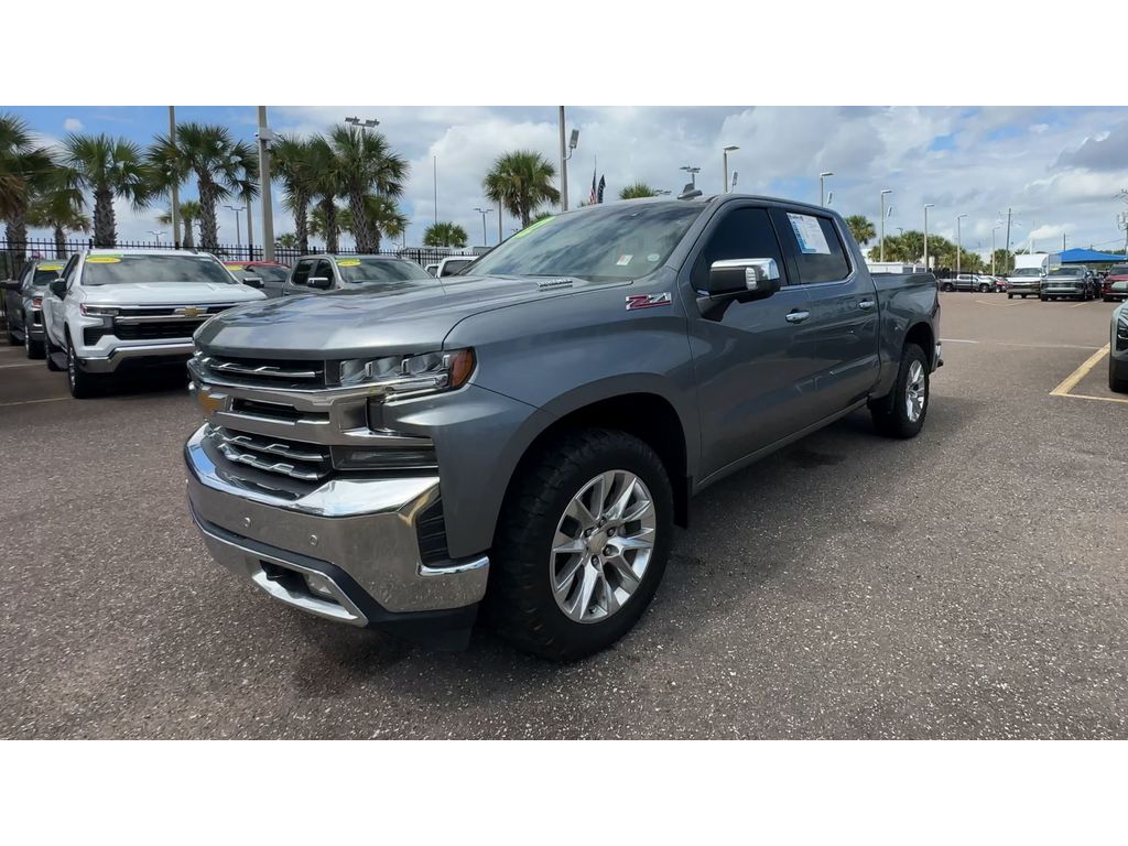 2022 Chevrolet Silverado 1500 LTZ photo 4