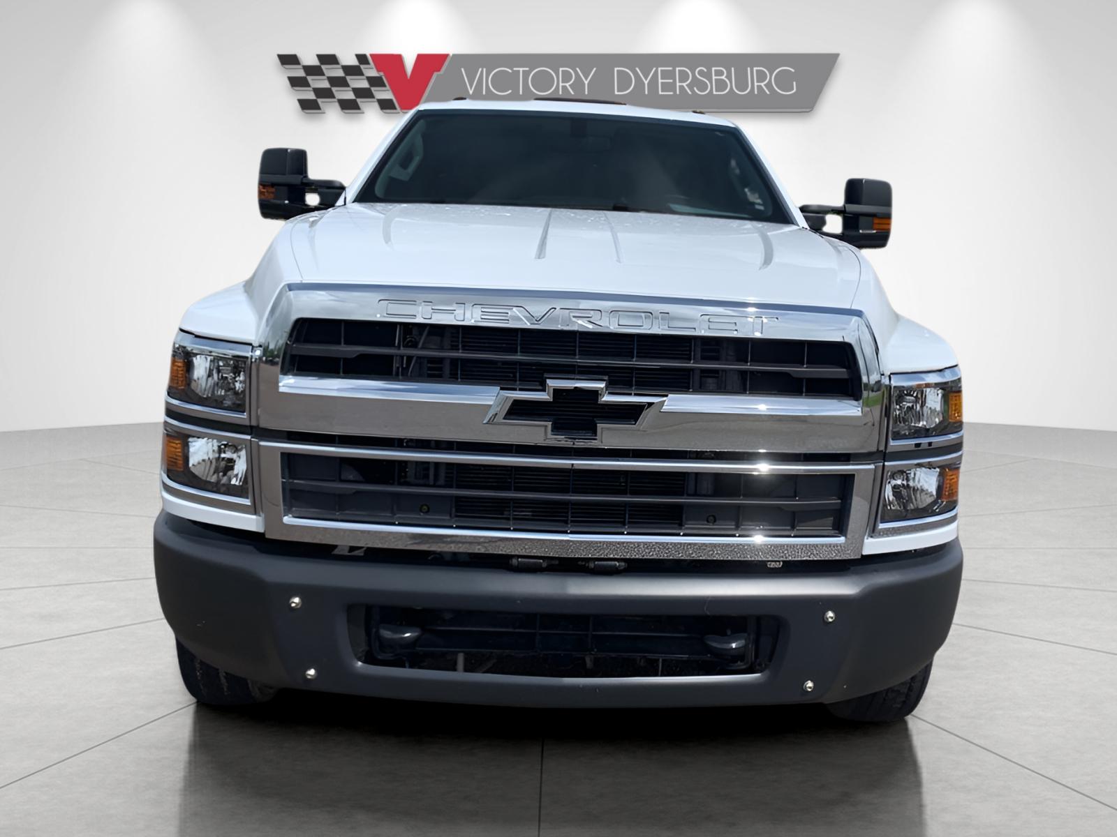 2023 Chevrolet Silverado 4500HD Work Truck photo 2